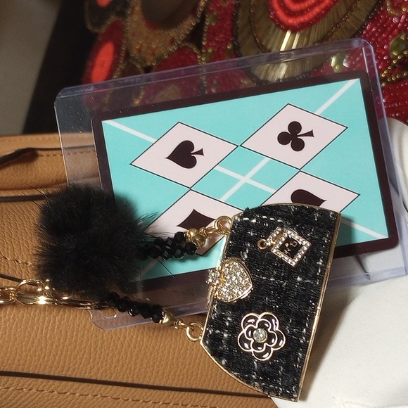 Tiffany & Co Playing Card With Fashion Keychain - Picture 1 of 15